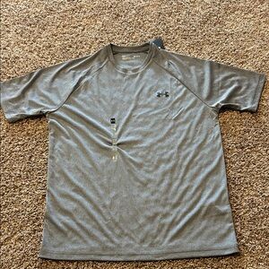 Under Armour Men's Metallic Gray Short Sleeve Tee